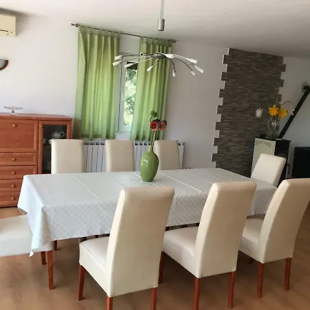 Lägenhet Ceki Zadar