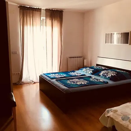 דירה Ceki זאדאר